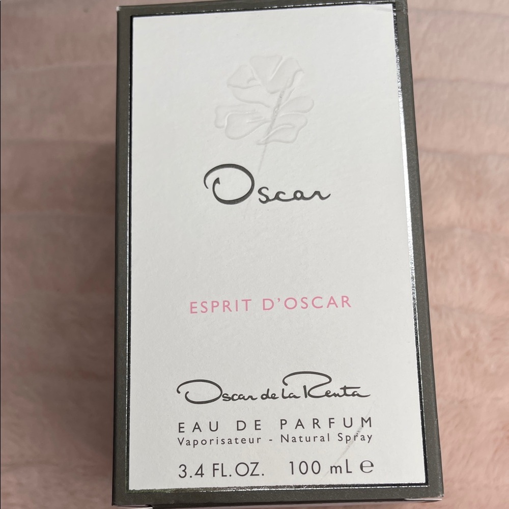 Oscar de la Renta Esprit d'Oscar Perfume Box - White and Pink